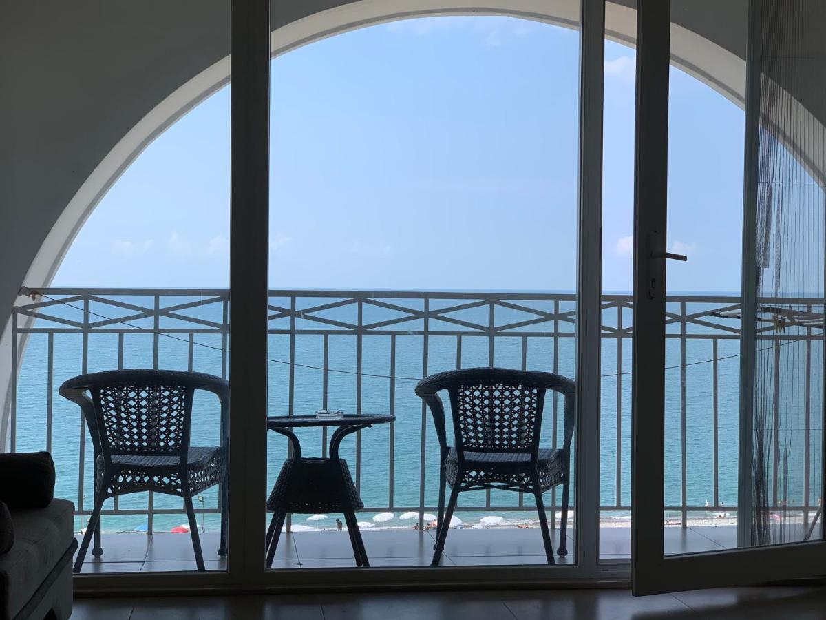 Apartment Magnolia Seaside Batumi Exterior foto